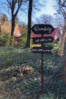 Atelier_Ammerland_tábla_sign_schild_pagony (2).jpg