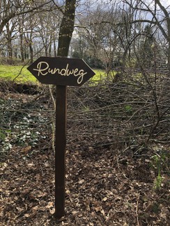 Atelier_Ammerland_tábla_sign_schild_pagony (3).jpg